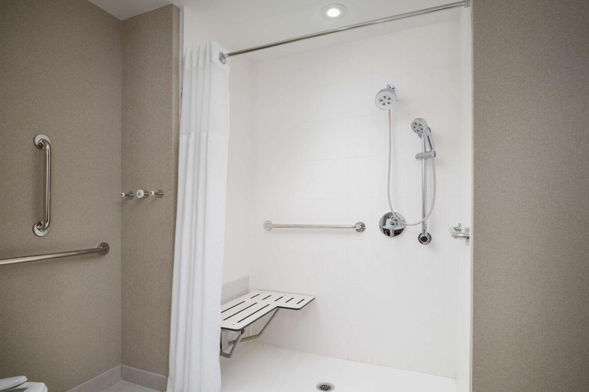 ホテル Tempo By Hilton Raleigh Downtown エクステリア 写真
