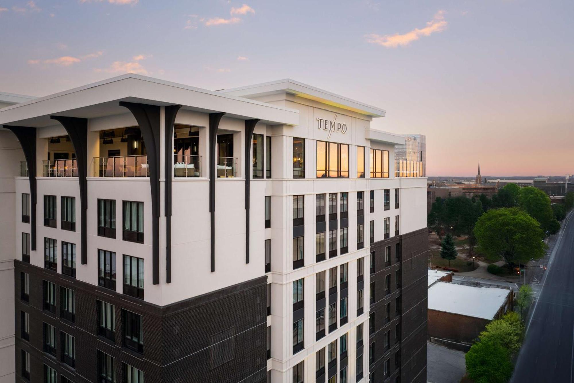 ホテル Tempo By Hilton Raleigh Downtown エクステリア 写真
