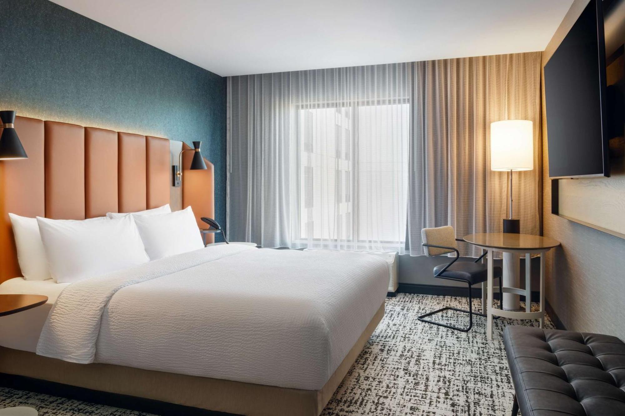 ホテル Tempo By Hilton Raleigh Downtown エクステリア 写真