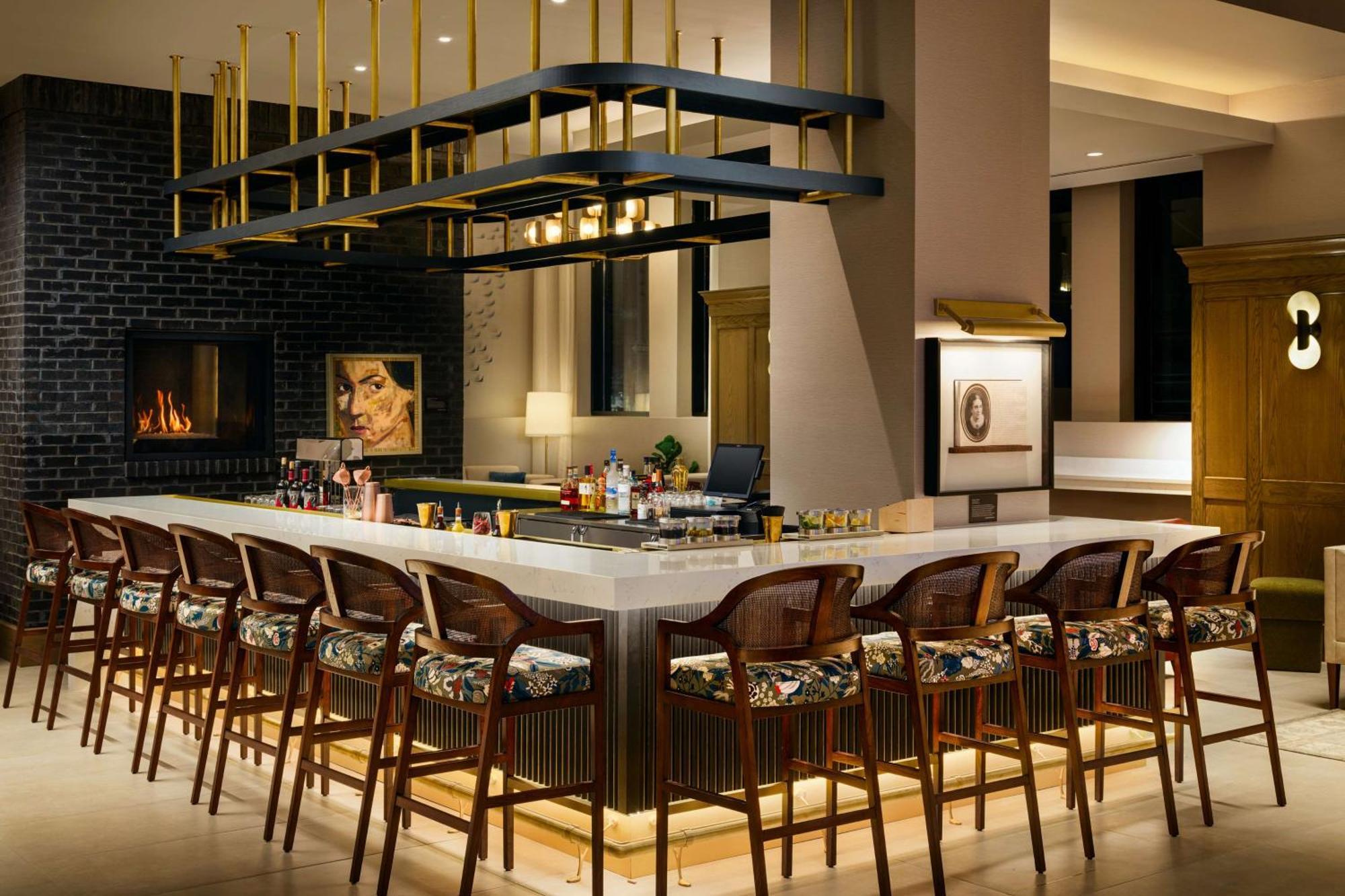 ホテル Tempo By Hilton Raleigh Downtown エクステリア 写真